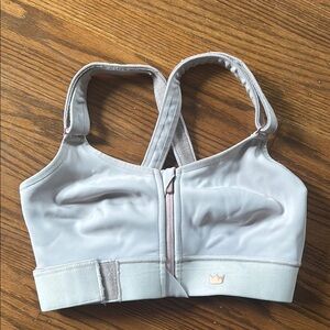Shefit Luxe Sports Bra in Gray